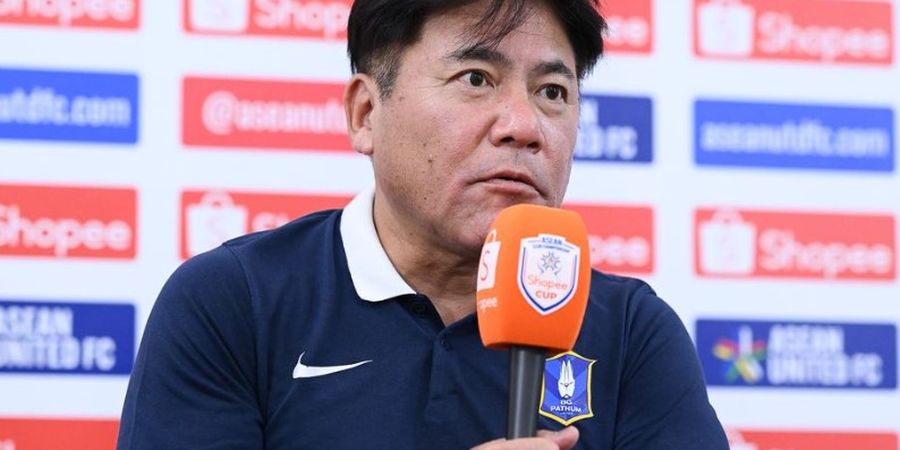 Gagal Kalahkan PSM, Pelatih Klub Thailand BG Pathum Salahkan Rumput Stadion