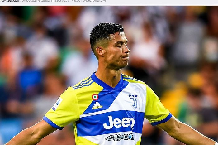 Ekspresi megabintang Juventus, Cristiano Ronaldo, dalam laga Liga Italia kontra Udinese di Stadion Dacia Arena, Minggu (22/8/2021).