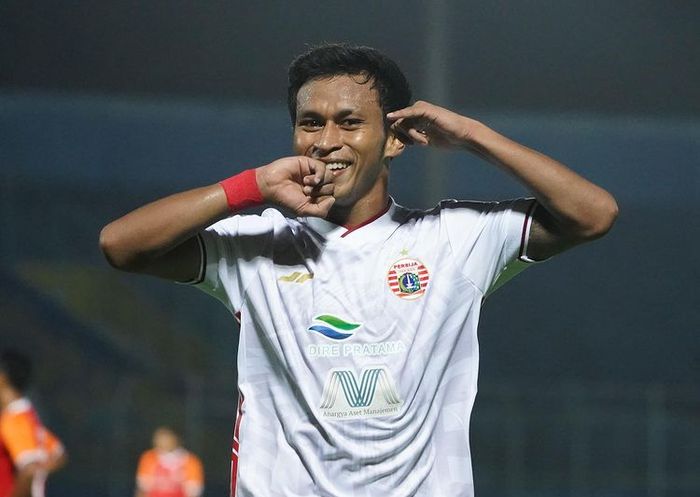 Osvaldo Haay melakukan selebrasi usai mencetak gol ke gawang Borneo FC pada fase grup Piala Menpora 2021.