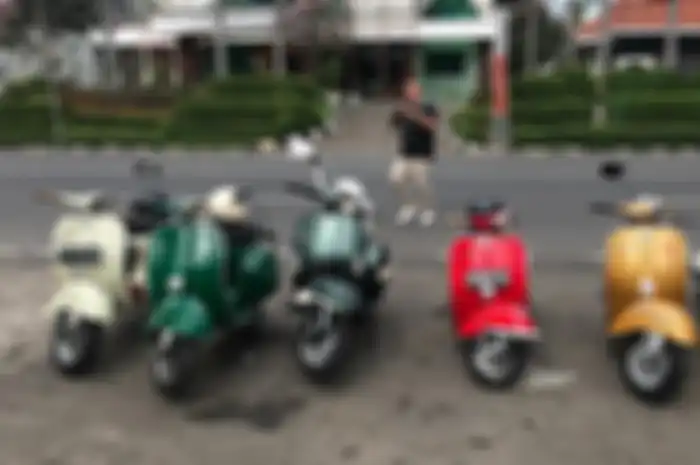 Ilustrasi vespa 2-tak