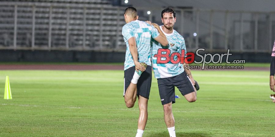 Sama-sama Kejar Pesawat Menuju Debut Timnas Indonesia, Thom Haye Makin Dekat dengan Nathan Tjoe-A-On