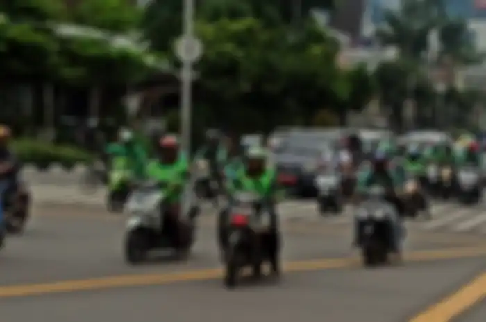 Ilustrasi pengendara motor di Jakarta sebelum PSBB