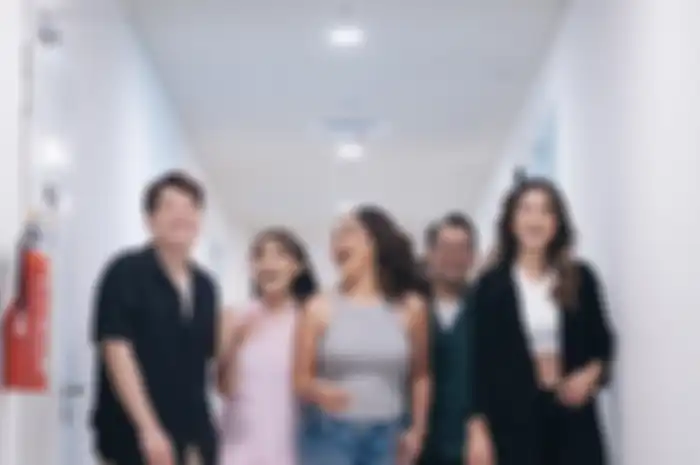Dalam beberapa kali kesempatan, mantan kekasih Ariel Noah ini sengaja memamerkan foto kebersamaan dirinya dengan gank sosialitanya itu. 