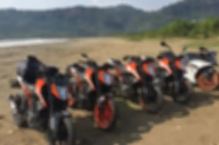 Serunya Event KTM Ride To The EDGE ke Geopark Ciletuh