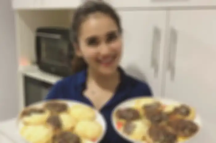 Sepi Job Manggung karena Pandemi Corona Sampai Harus Banting Setir Jualan Bakpao, Penyanyi Dangdut ini Mendadak Beri Kabar Duka karena Bisnis Kulinernya Harus Tutup, Ada Apa?