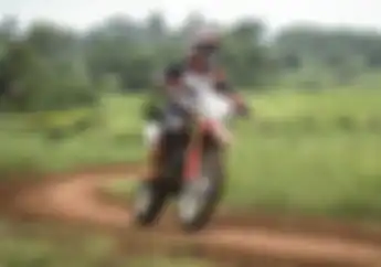 Jangan Sembarangan, Begini Trik Bikin Jangkung Motor Trail yang Aman