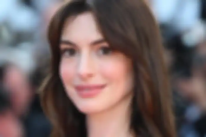 Anne Hathaway 
