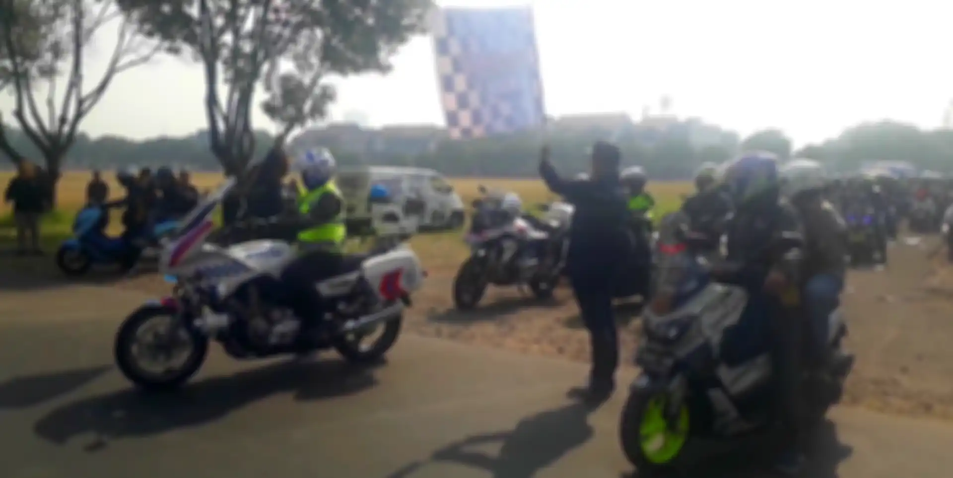 Pelepasan peserta turing Maxi Yamaha Day 2019 Bandung.
