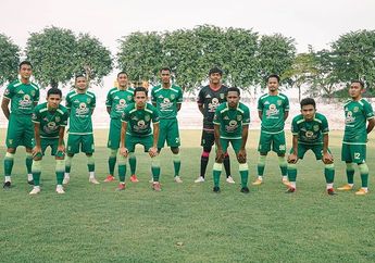 Aji Santoso Bicara Persaingan Ketat di Tim Utama Persebaya Surabaya
