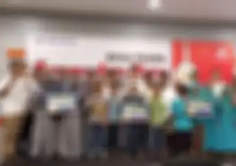 Jelang Idul Fitri, AHASS Kalbar Serahkan Donasi Ke Panti Asuhan