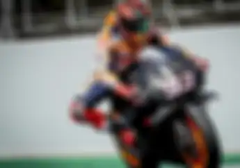 Marc Marquez Pakai Motor 'Kumis Lele' Hitam saat Tes MotoGP di Barcelona, Prototipe buat Musim 2019?
