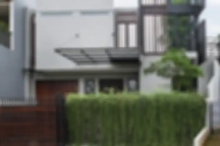 Ikonik Banget, Begini Isi Rumah Berlimpah Cahaya Seluas 109 M yang Gunakan Jembatan Penghubung di Dalamnya
