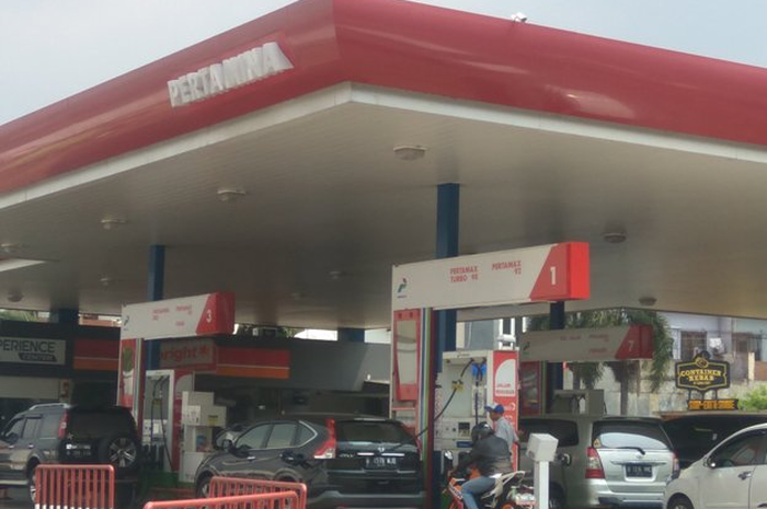 Selain Pertamina, SPBU Shell, TOTAL, VIVO, dan BP Castrol juga jual bensin dengan harga yang bersaing.