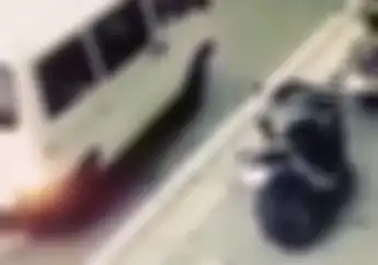 Sadis! Video Cara Ekstrem Maling Menggondol Moge yang Diparkir