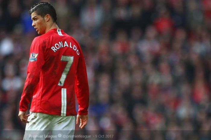 Megabintang Juventus, Cristiano Ronaldo, saat masih membela Manchester United.