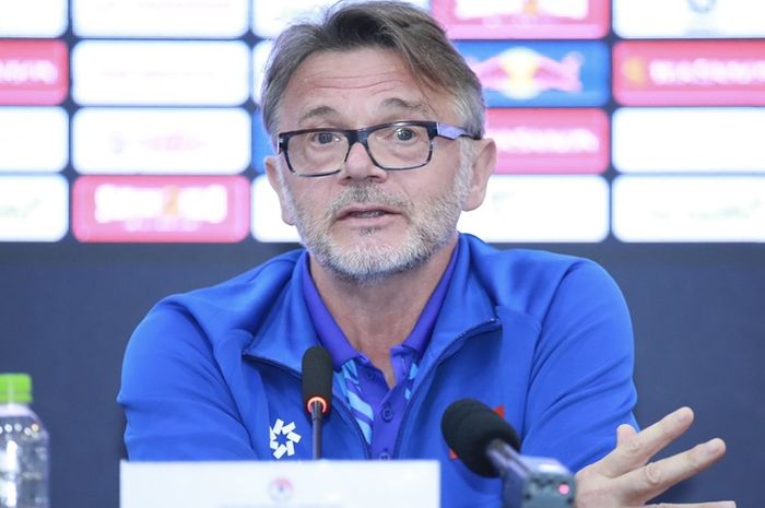 Pelatih timnas Vietnam, Philippe Troussier.