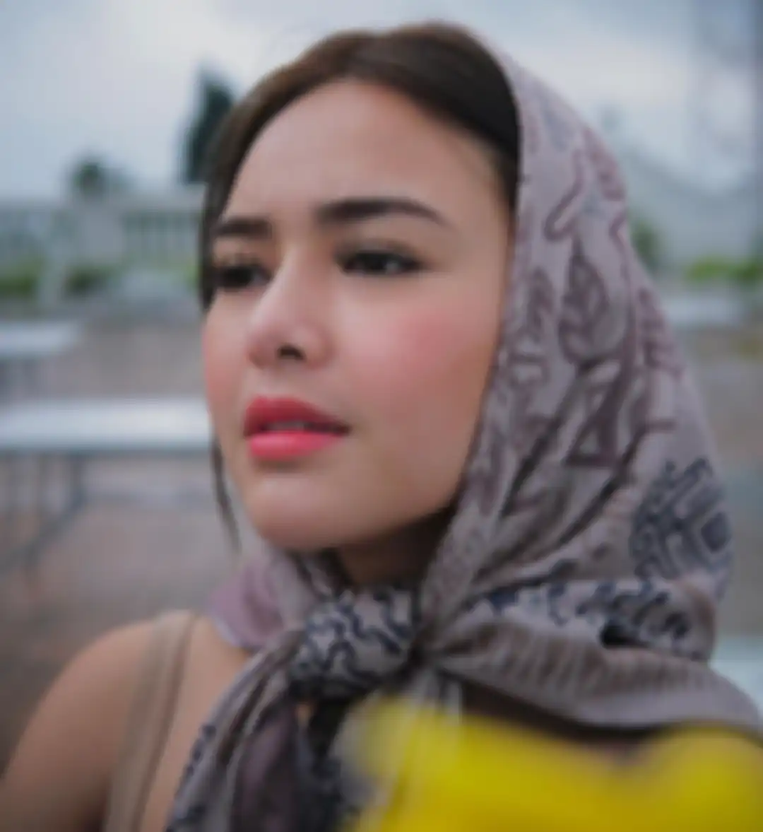 Makeup flawless nuansa peach ala Amanda Manopo