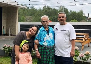 Sang Ayahanda Baru Saja Berpulang, Sinyorita Esperanza Kenang Ayahnya yang Selalu Ikut saat Dirinya Syuting: Mau Syuting dalam Kota atau Luar Kota, Selalu Gue Ajak