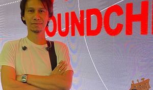 Takut Cemas, Eros Candra Ogah Hitung Total Gitar Miliknya