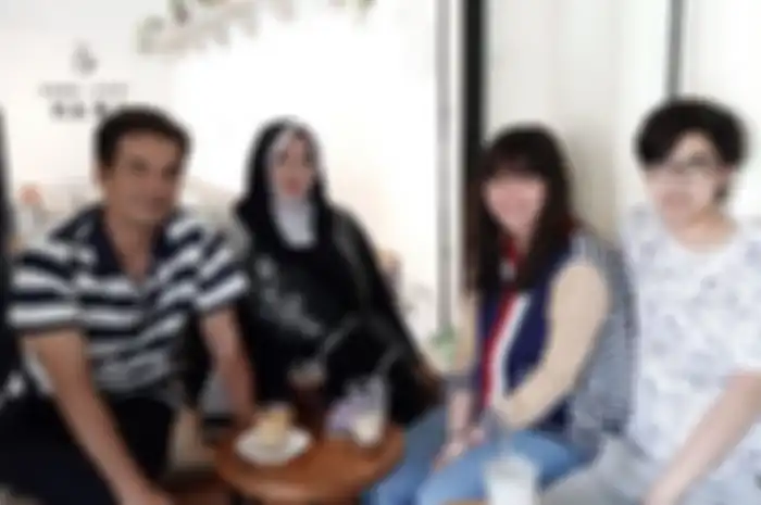 Potret anak sulung Rina Gunawan dan Teddy Syah, Aqshal Ilham