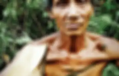 Lain dari Adat Kebiasaan, Pria Suku Dayak Ini Miliki Tato 'British Airways' di Dadanya