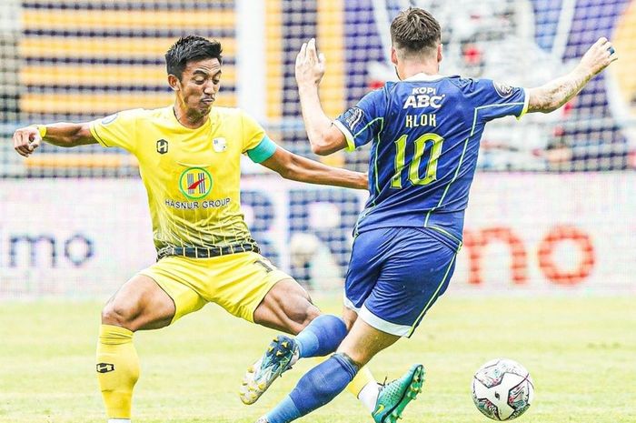 Suasana pertandingan antara Persib Bandung melawan Barito Putera pada laga pekan ke-10 Liga 1 2022/2023 di Stadion Gelora  Bandung Lautan Api, Bandung, Jumat (16/9/2022.