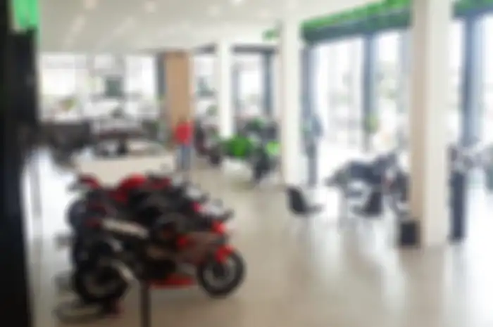 Line-up motor Kawasaki di lantai 1 Greentech Plaza