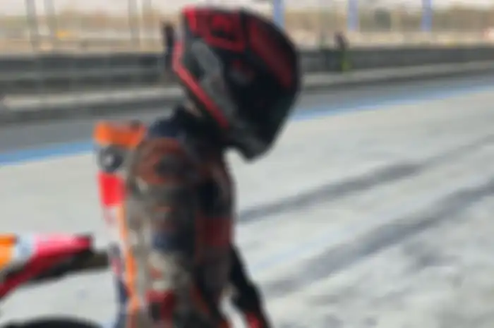 Marc Marquez usai terjatuh di hari ketiga tes pramusim MotoGP 2018 di Thailand