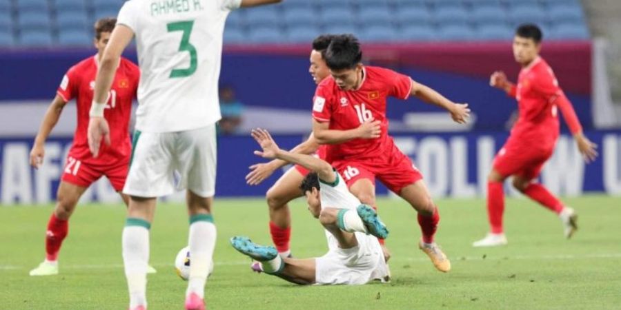 Brutalnya Liga Vietnam, Kiper Sekaliber Timnas Sampai Amnesia Usai Tabrakan Horor