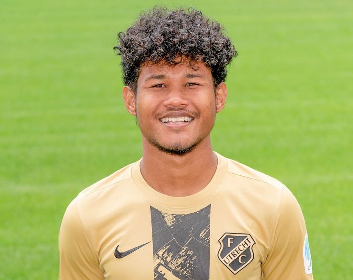 Bagus Kahfi dengan seragam Jong FC Utrecht musim 2021/22 (24/7/2021). 