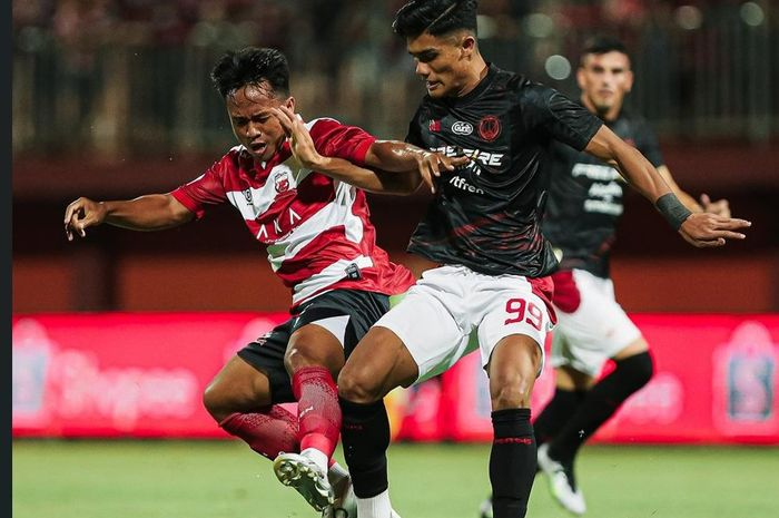 Suasana pertandingan antara Madura United melawan Persis Solo, dalam laga pekan keempat Liga 1 2023/2024, Minggu (23/7/2023).