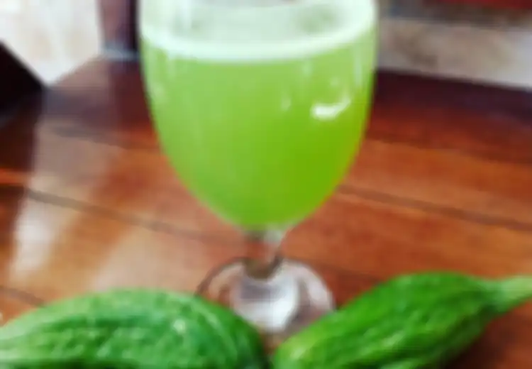 Coba Buktikan Sendiri! Ternyata Minum Ramuan Jus Pare dan Garam Setiap Hari Membawa Manfaat Luar Biasa, Apa Saja?