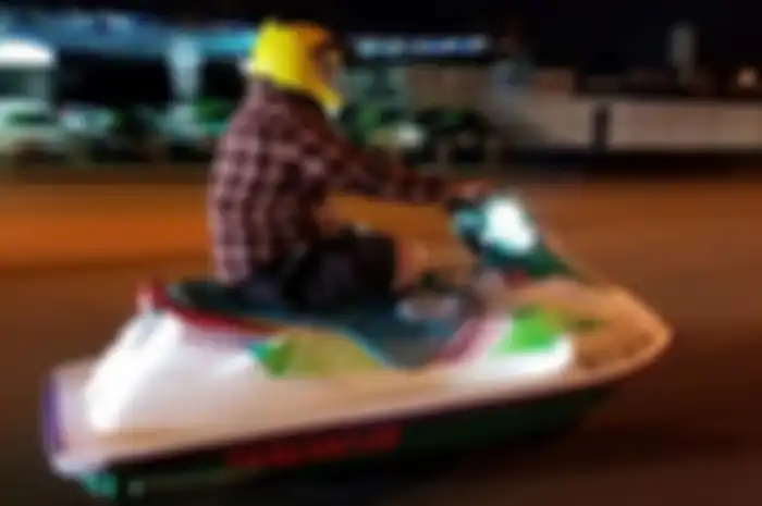 Jetski nyasar