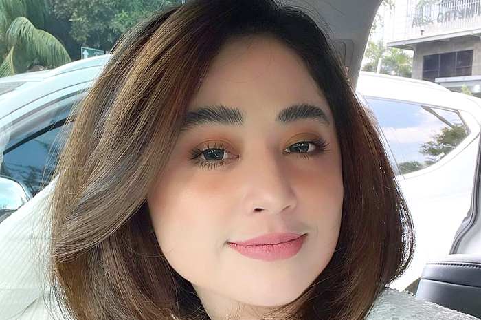 Dewi Perssik