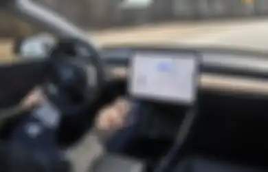 Mantan Bos Tesla: Sistem Autopilot di Mobil Listrik Hanya Omong Kosong