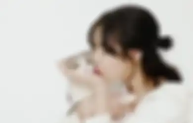 Lisa BLACKPINK Perkenalkan Anjing Barunya Bernama Love. Gemas!