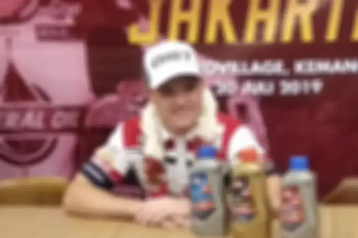 Pembalap tim Federal Oil Gresini Moto2, Sam Lowes, berkunjung ke Indonesia