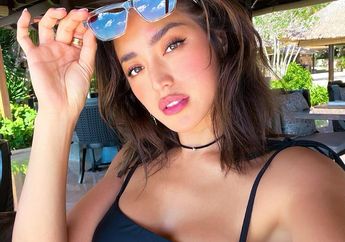 Intip Potret Penampilan Jessica Iskandar saat Mandi Kembang Pamer Kulit Putih Mulus