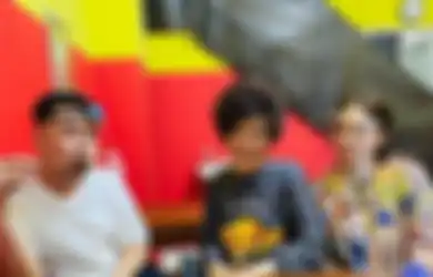 Sedih! Foto Raffi Ahmad Temani Dorce Gamalama Makan di Warung, Suami Nagita Slavina Lega Sudah Turuti Wangsit Sang Artis