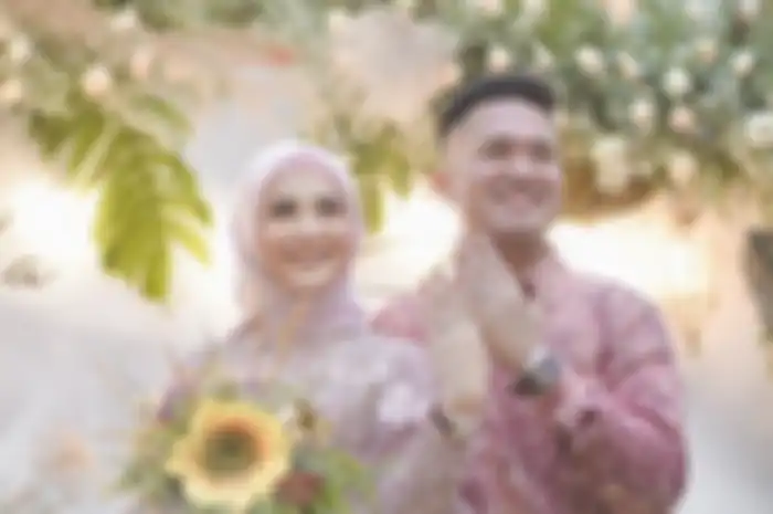 Kesha Ratuliu - Adhi Permana