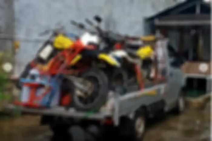 Motor trail tua yang jadi korban tsunami