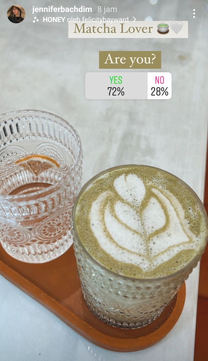Unggahan minuman matcha oleh Jennifer Bachdim.