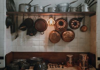 Selama ini Cuma Jadi Pajangan yang Digantung di Atas Panci, Tidak Disangka Benda ini Laku Terjual Sampai Rp373 Miliar, Pemiliknya Bahkan Tidak Tahu Apa-apa