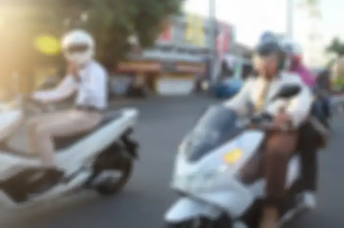 Ilustrasi pengguna Honda PCX 150.