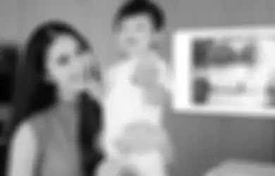 Dulu Jalin Hubungan dengan Suami Syahrini, Kini Sandra Dewi Hidup Bahagia dengan Pengusaha Kaya, Begini Isi Rumah Mewahnya yang Bikin Iri