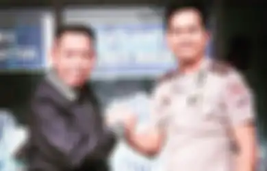 Foto Tukul Arwana Terbaring Lemah dengan Banyak Selang Beredar, Anak Sulung Ungkap Fakta Sebenarnya 