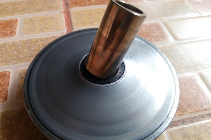 Tambahkan grease biar lancar