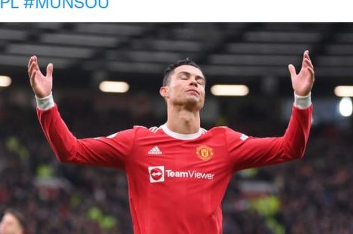 Ekspresi megabintang Manchester United, Cristiano Ronaldo, dalam laga Liga Inggris melawan Southampton di Stadion Old Trafford, Sabtu (12/2/2022).