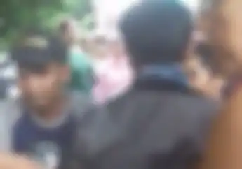 Sempat Macet di Green Garden, Video Driver Ojol Nyaris Dikeroyok, Nekat Bawa Kabur Ponsel Orderan Konsumen