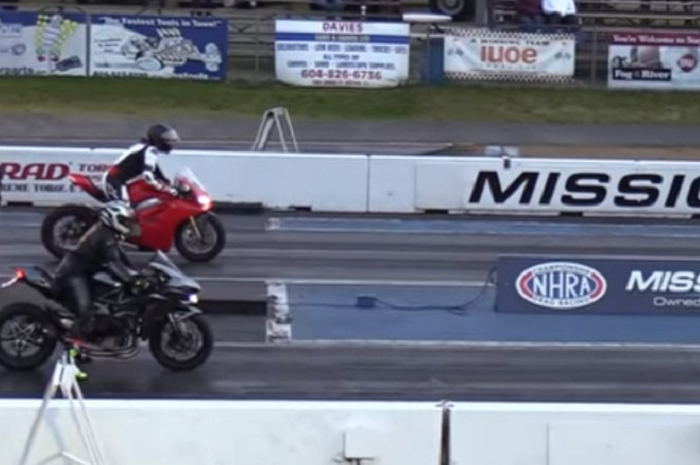 Kawasaki Ninja H2 vs Ducati Panigale V4.